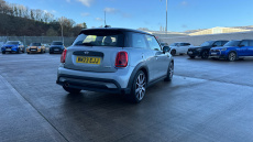MINI Hatchback 1.5 Cooper Classic Premium 3dr Petrol Hatchback